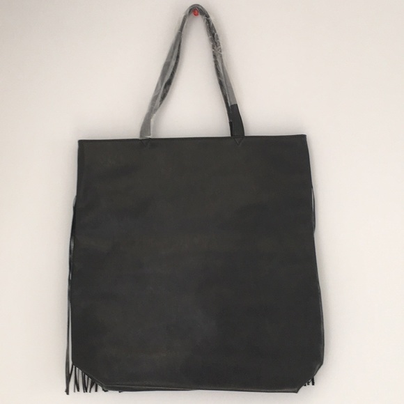 Victoria’s Secret Large Vegan Leather Tote Bag NWT - Picture 3 of 7